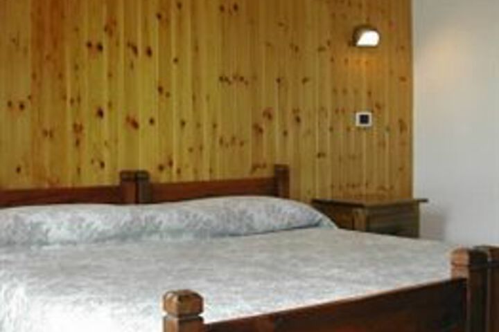 Room 15 of 27