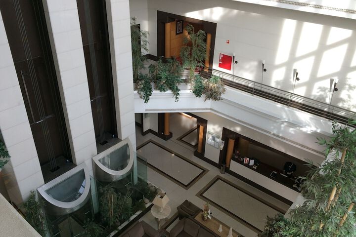 Guest Lobby