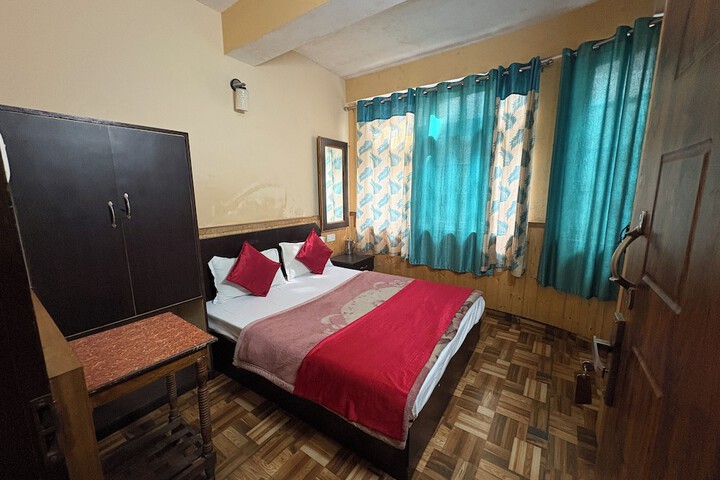 Room 7 of 40