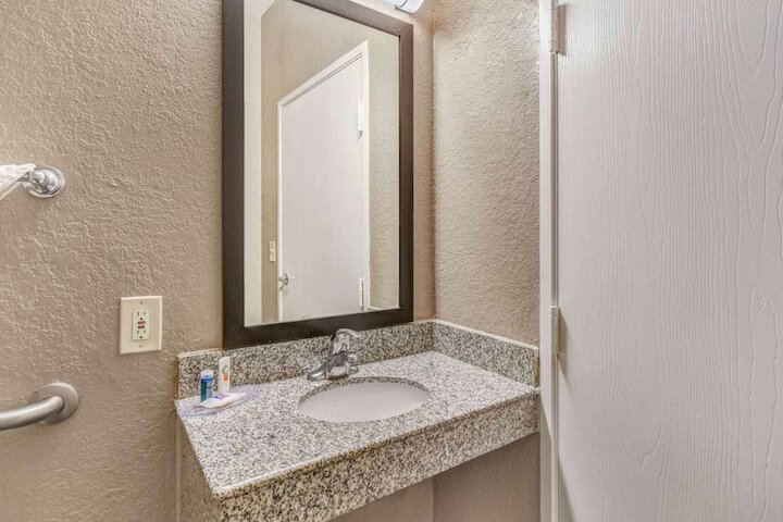 Bathroom Interior Photo