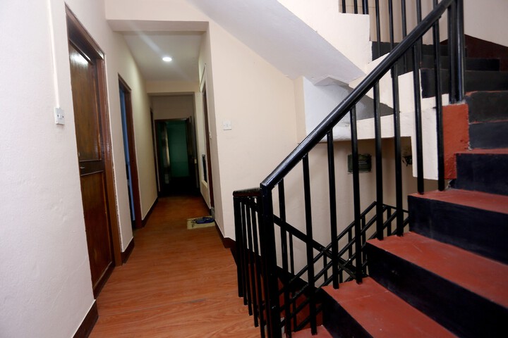 Ballroom/Hall 27 of 33