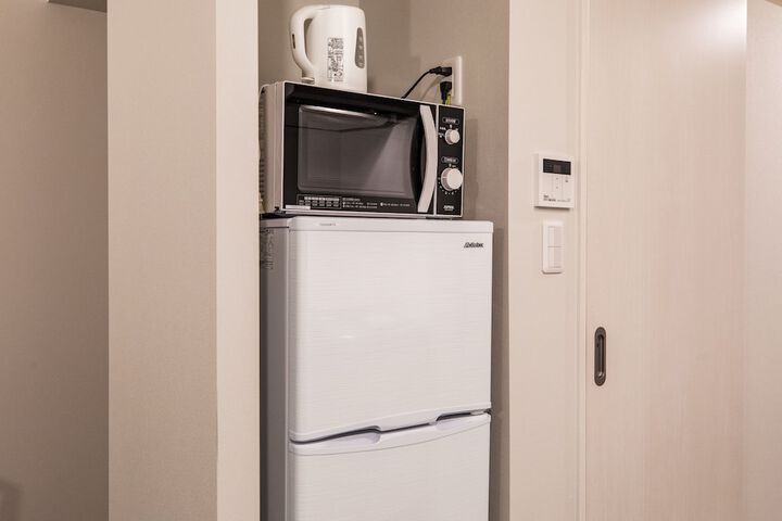 Room 8 of 36