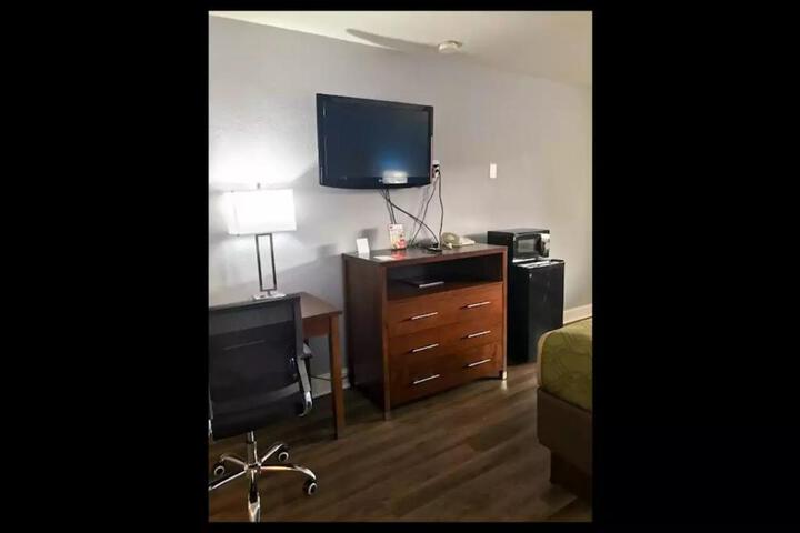 2 Double Beds (20 of 23)
