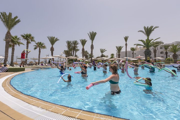 Hotel with Pool