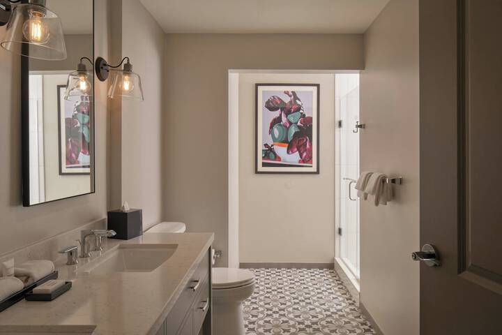 Room 45 of 108