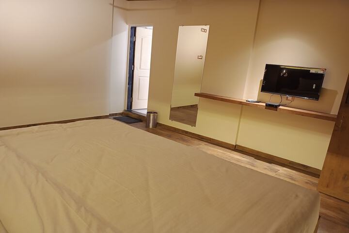 Room 16 of 111