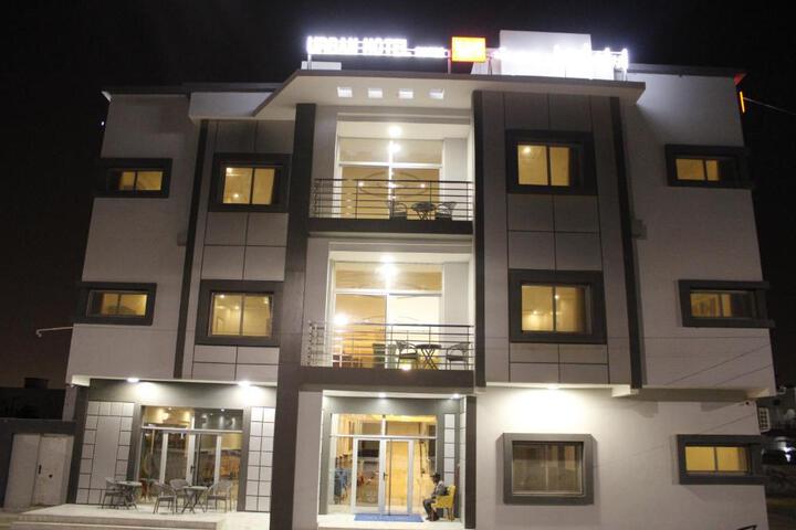 Urban Hotel Suites