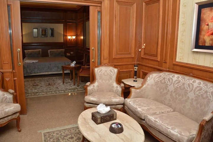 Room 6 of 21