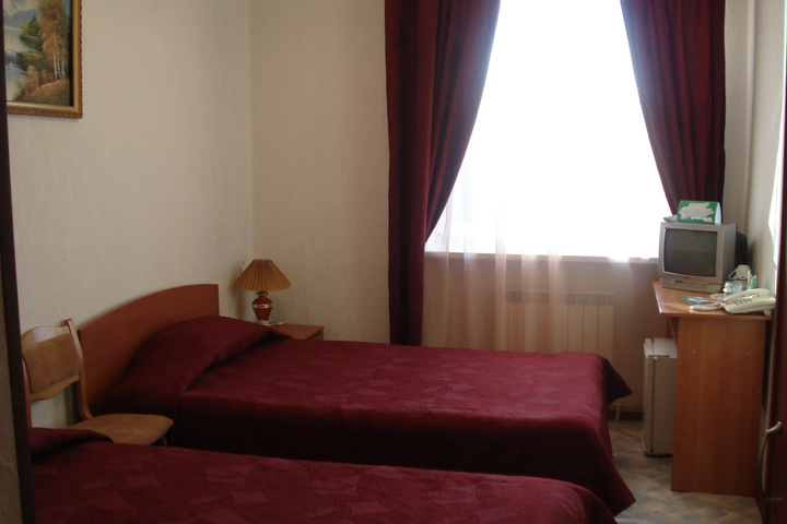 Room 9 of 19