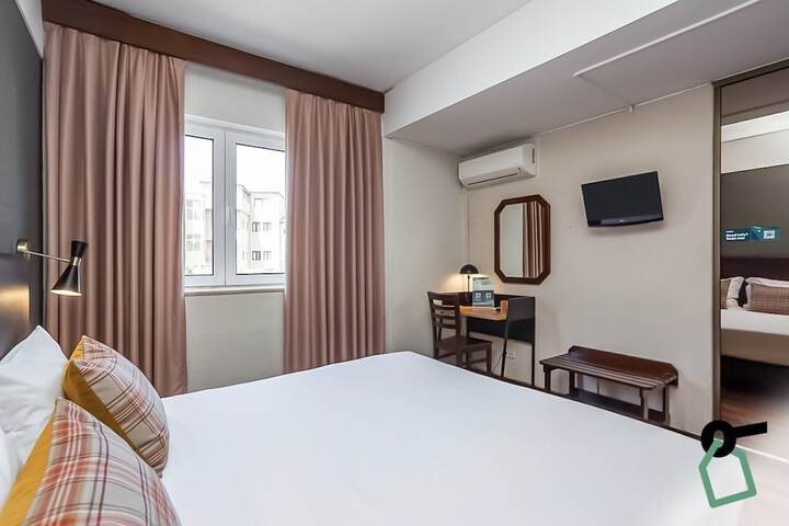 Room 14 of 34