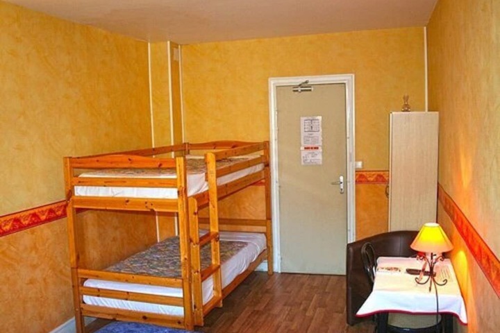 Room 2 of 49