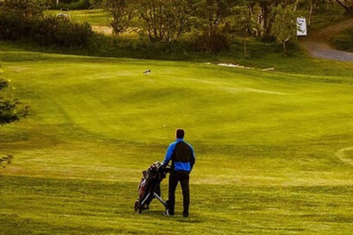 Golf 18 of 41