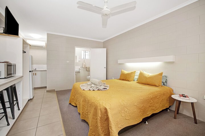 Room 10 of 41