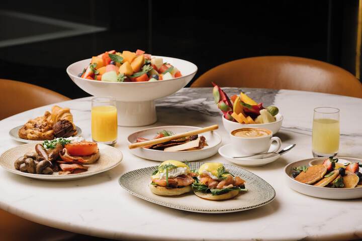 Breakfast buffet