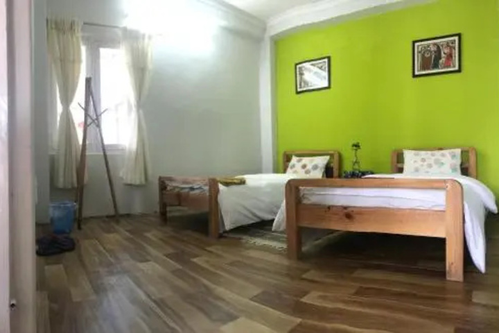 Room 3 of 13