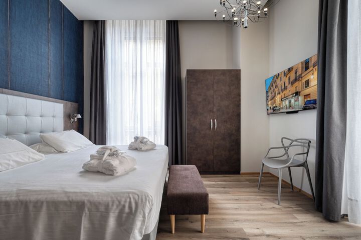 Room 28 of 50
