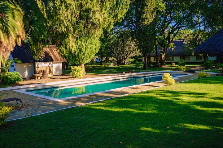 Pool 24 of 42