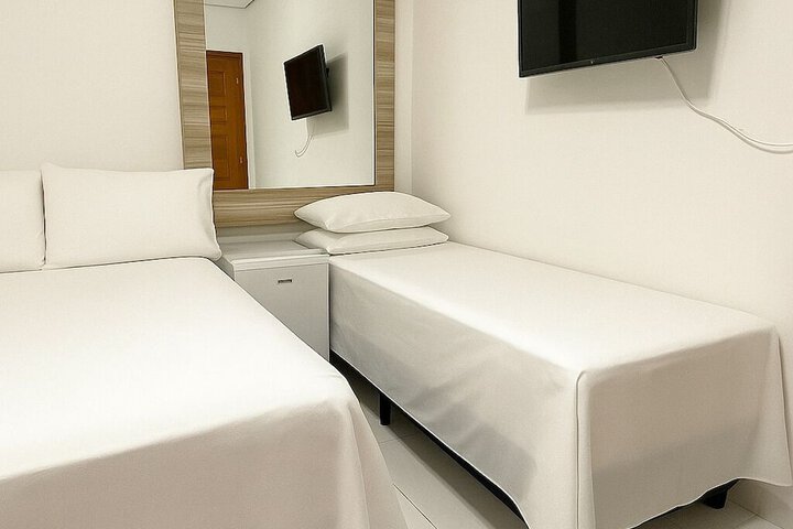 Room 14 of 27
