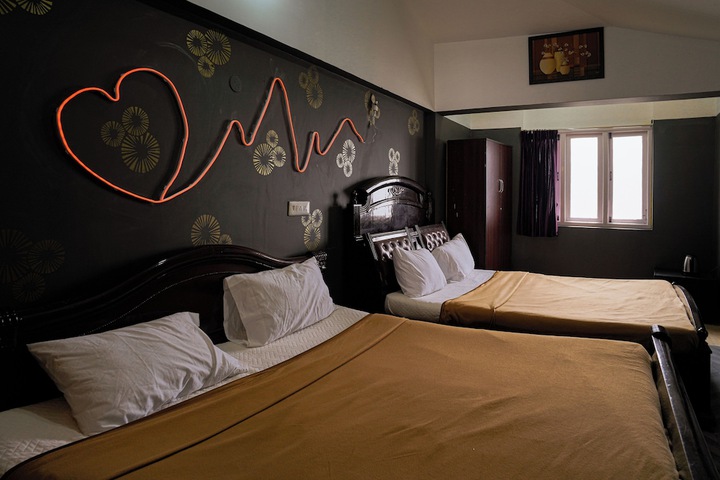Room 15 of 27