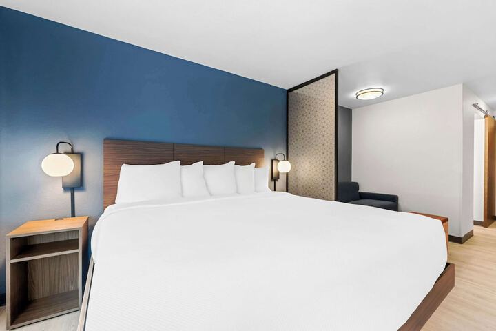 Suite 2 Queen Beds (5 of 14)