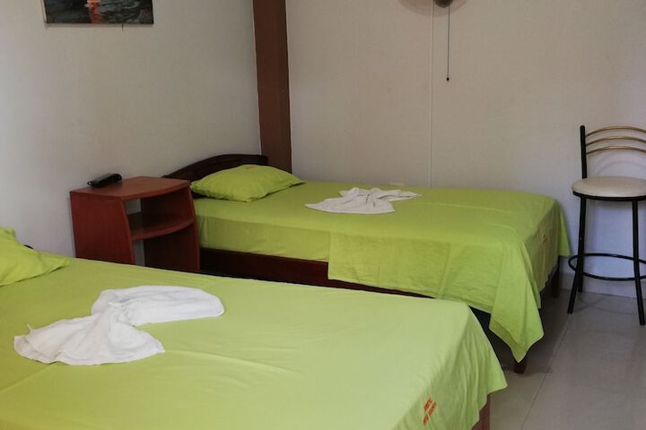 Room 13 of 23