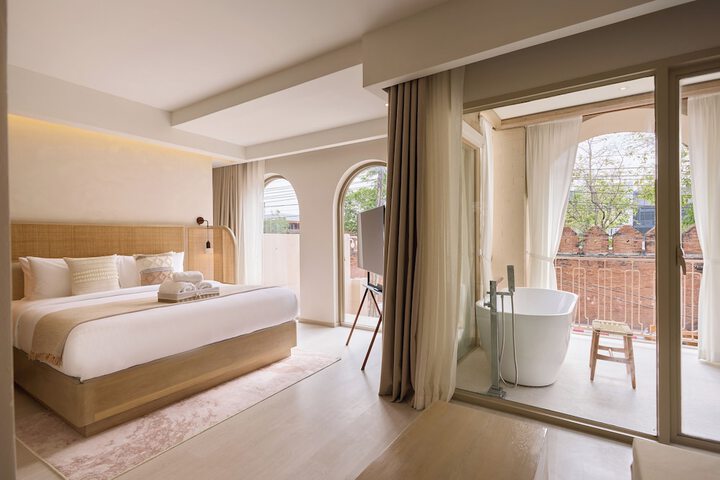 Room 15 of 54