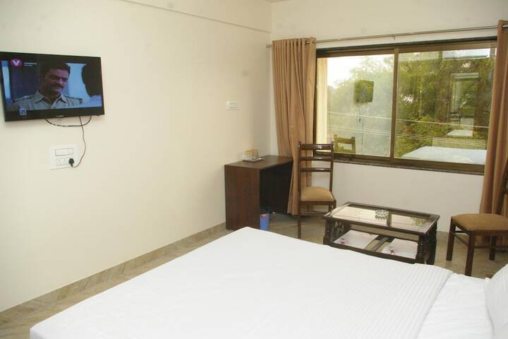 Room 14 of 39