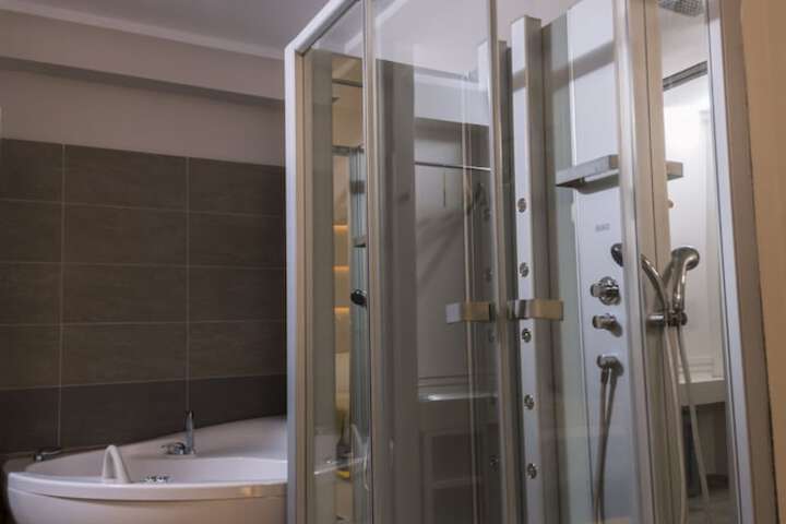 Room 90 of 121