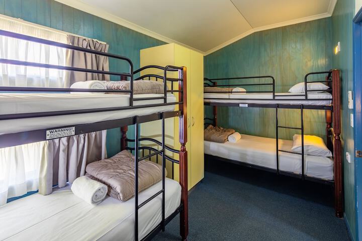 Room 15 of 126