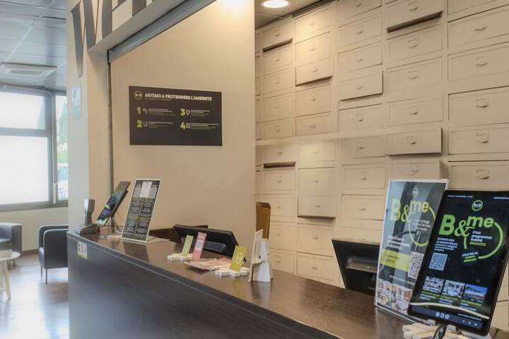 Entrance & Lobby