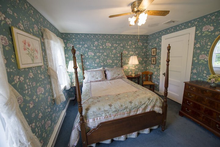 Room 12 of 40