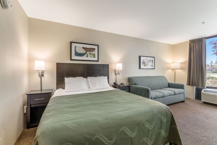 Room 6 of 29