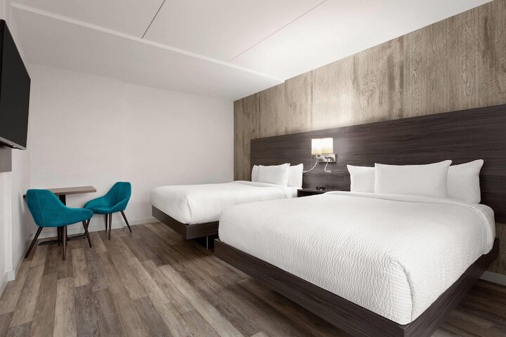 Room 14 of 42