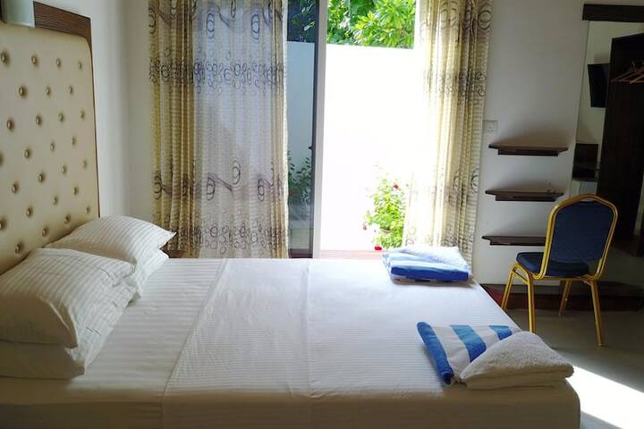 Room 5 of 52
