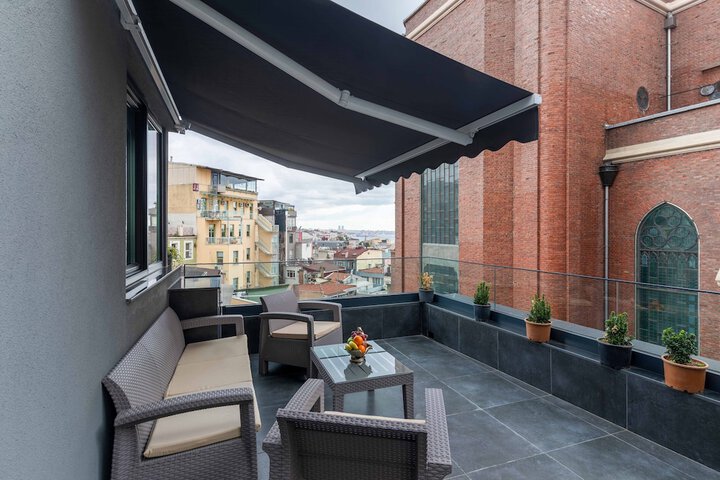 Terrace/Patio 38 of 52