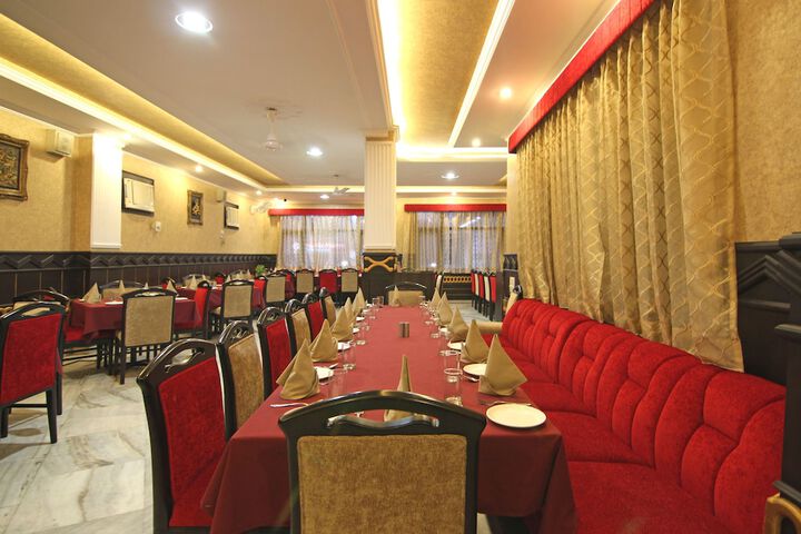Dining Photos