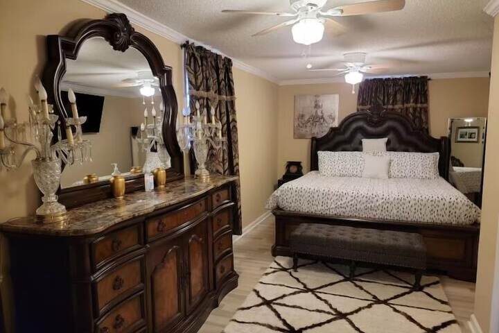 Room 4 of 29