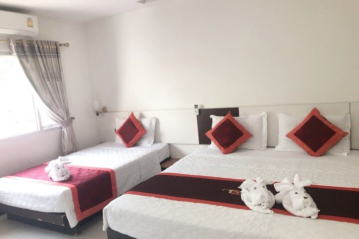 Room 14 of 30