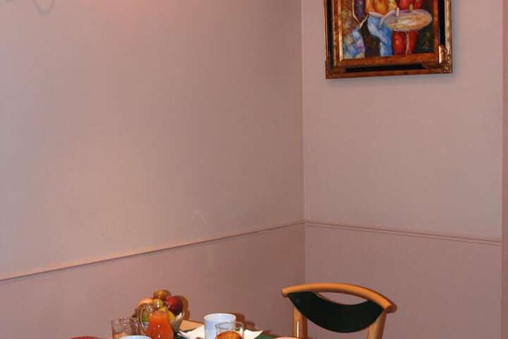 Room 33 of 53