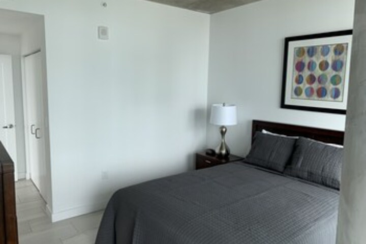 Room 53 of 72