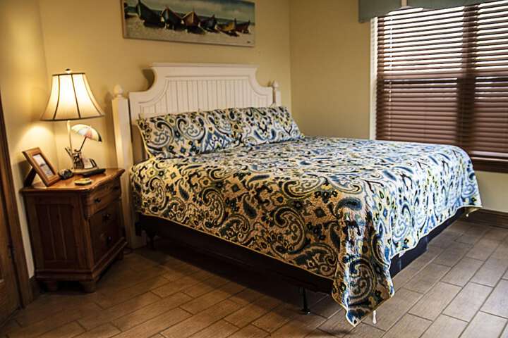 Room 32 of 105