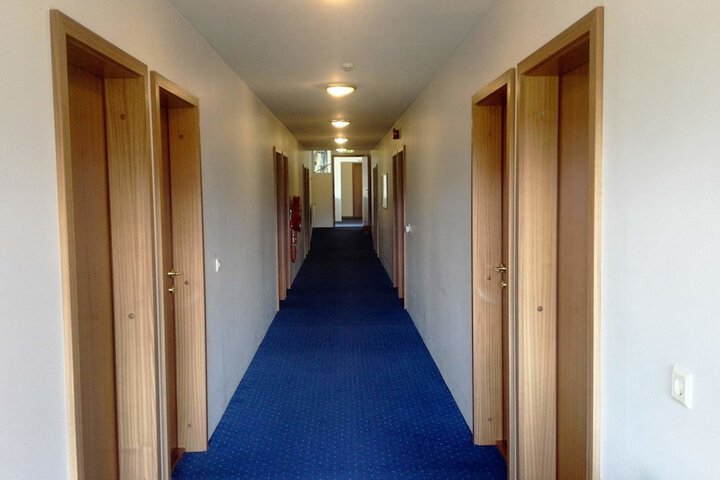 Ballroom/Hall 48 of 60