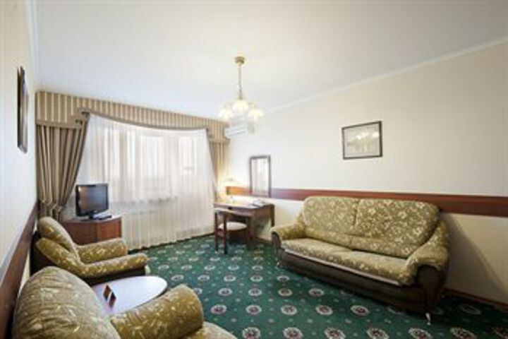 Room 36 of 41