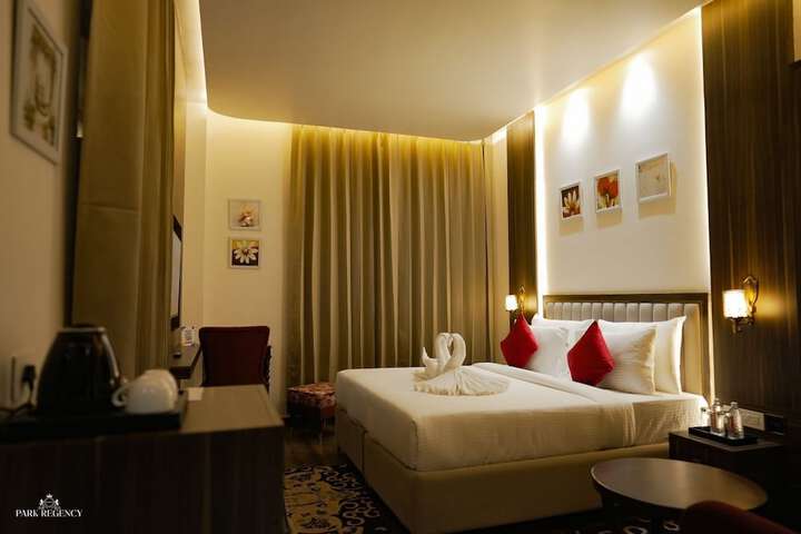 Room 3 of 8
