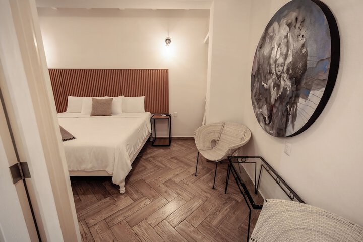 Room 50 of 73