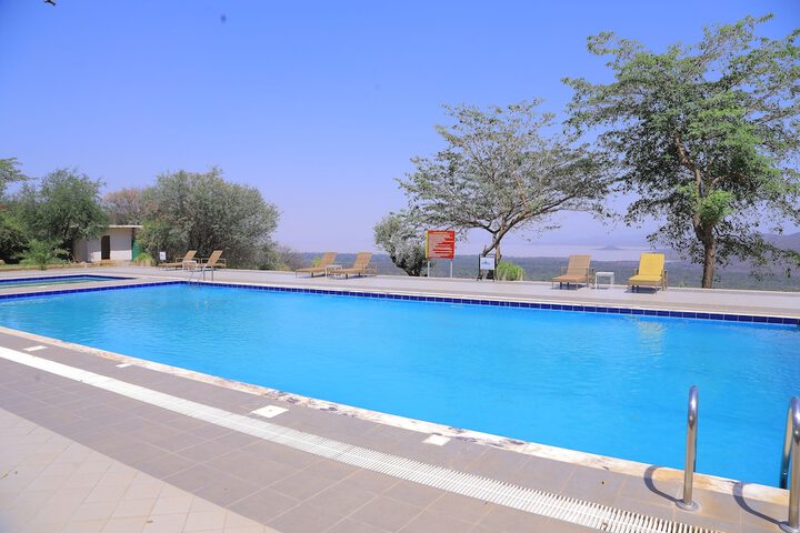 Pool 62 of 120