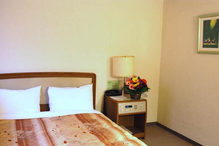 Room 17 of 45