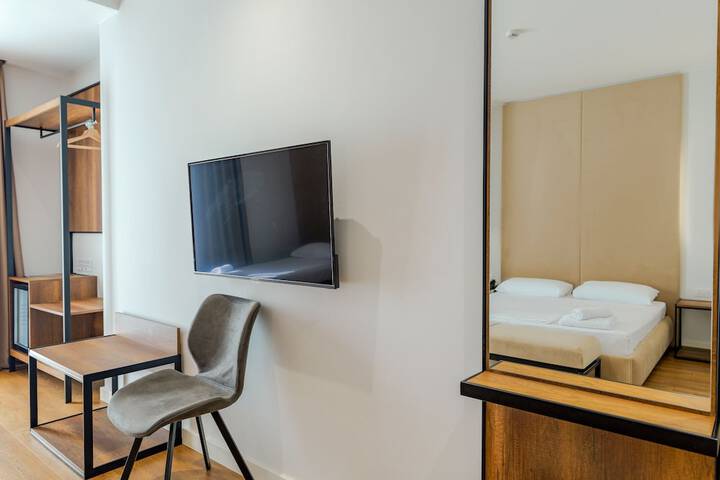 Room 26 of 52