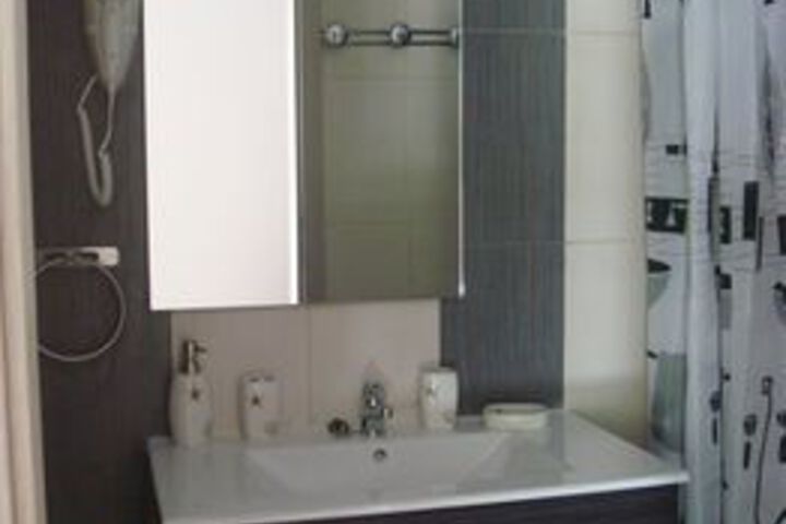 Room 3 of 36