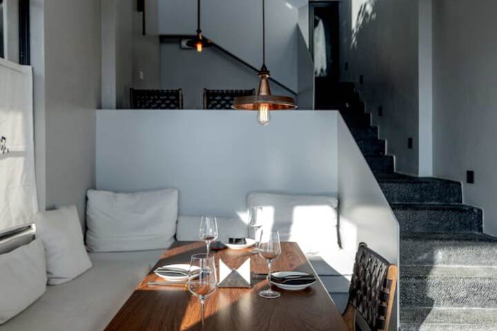 Dining 123 of 182